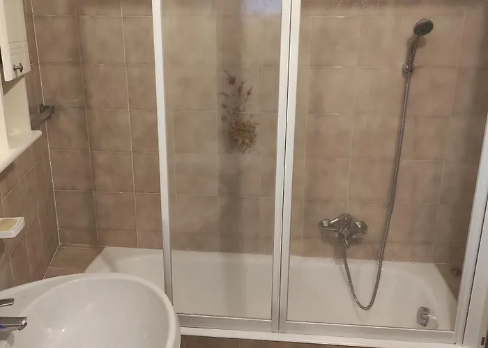 Da Margherita E Giovanni شقة مانديلو ديل لاريو